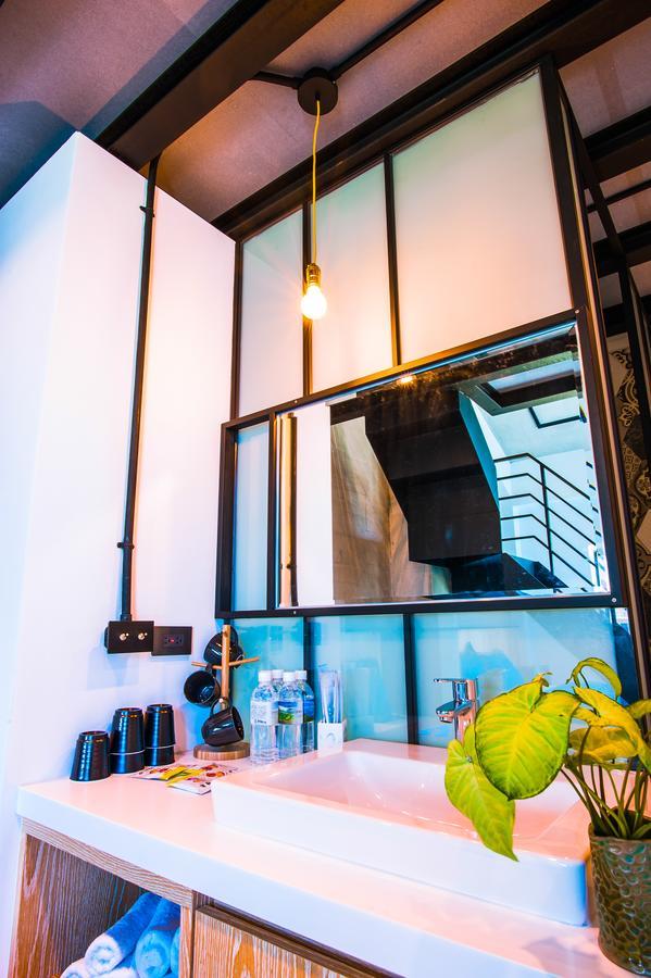 Pathway Inn Magong Bagian luar foto